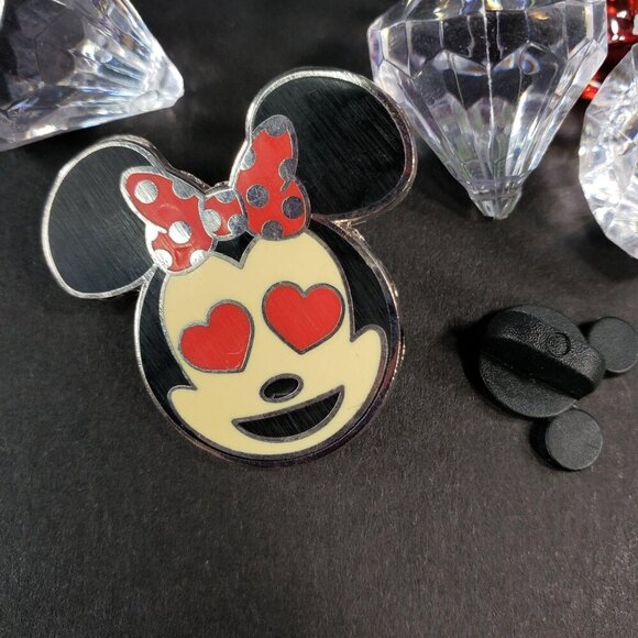 Disney Minnie Mouse Trading Pin Polka Dot Bow Brooch Emoji Heart Lapel Pin - Picture 2 of 4